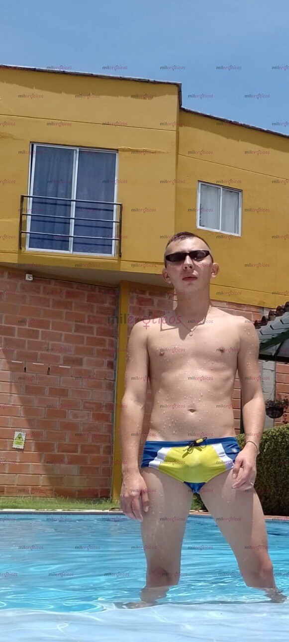 FOTOS DE CHRISTIAN, JOVEN PASIVO, CUMPLO TUS FANTASIAS