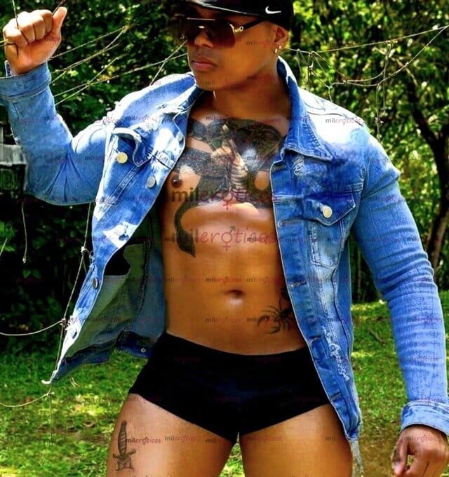 FOTOS DE GIGOLO EXCLUSIVO PROFESIONAL 100% HETEROSEXUAL.