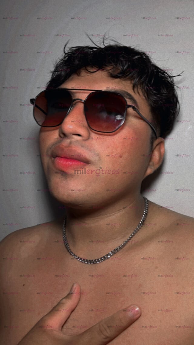 FOTOS DE CHICO PASIVO AGUANTADOR DISPUESTO A SATISFACERTE