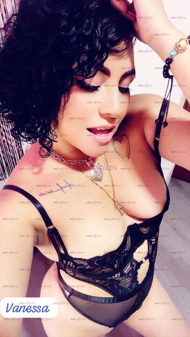 FOTOS DE VEN Y PIÉRDETE EN MI MIRADA CHICA MILF Y LLEGA AL MÁS DELICIOSO PLACER