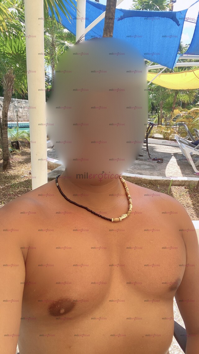 FOTOS DE NALGÓN SABROSO , DISPUESTO A COMPLACER A SU PAPI SEMENTAL CHUPÁNDOTE RICO HASTA