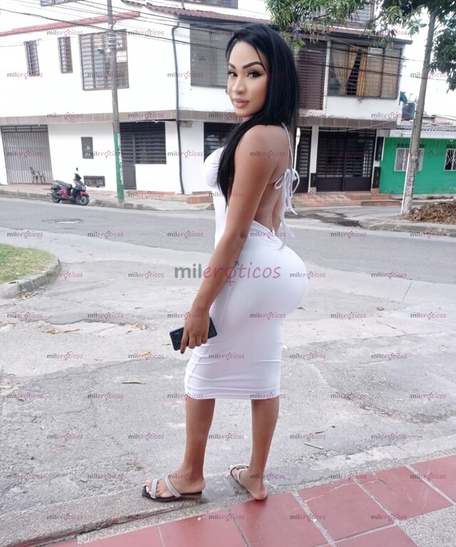 FOTOS DE ERECCIÓN COMPLETA PARA DOMINARTE, Y MI ENORME CULO PARA SER TU PASIVA