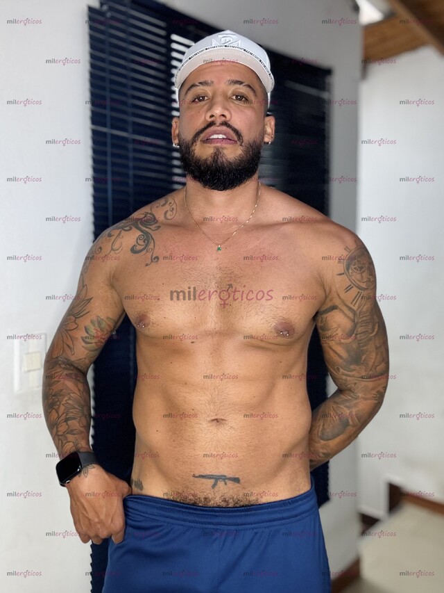 FOTOS DE MACHO ACTIVO DOMINANTE, DISCRETO PERO CON MUCHAS GANAS DE COMPLACERTE.