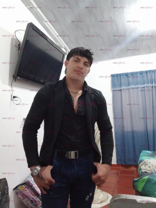 FOTOS DE PRETTY BOY LISTO PARA SACIAR TUS GANAS CONTACTAME Y PASALA RICO