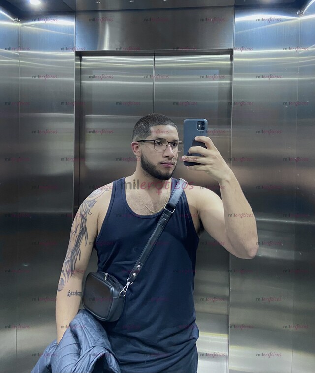 FOTOS DE VENTA DE CONTENIDO O ENCUENTROS, JOVEN VELLUDO, SERIO, MORBOSO Y DESCOMPLICADO