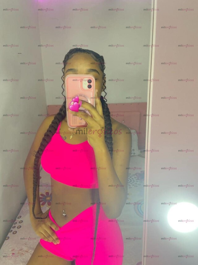 FOTOS DE MORENA HERMOSA SEXY Y DOMINANTE NUEVA AQUI