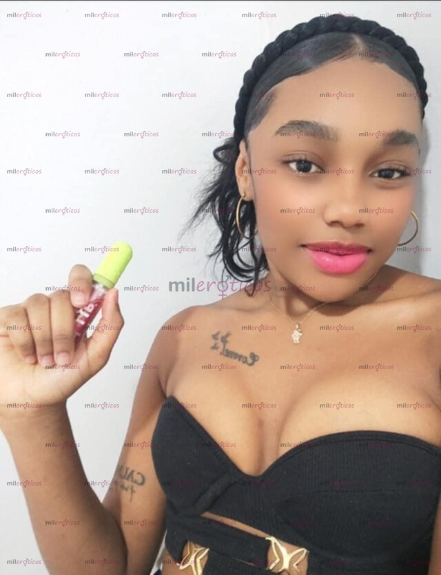 FOTOS DE MORENA HERMOSA SEXY Y DOMINANTE NUEVA AQUI