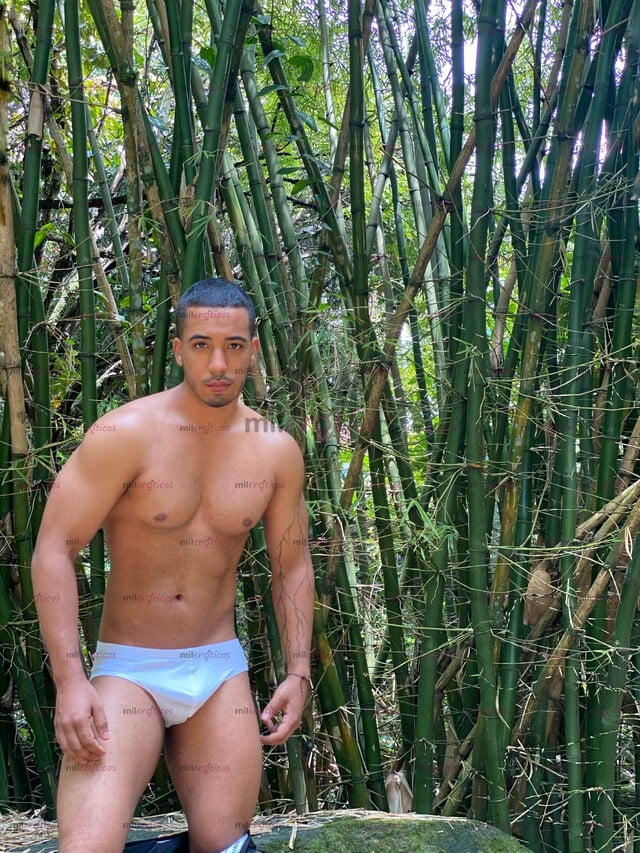 FOTOS DE SOY UN CHICO DE LA CIUDAD DE MEDELLÍN MORENO, VARONIL BUEN CUERPO Y BUENA ENERGI