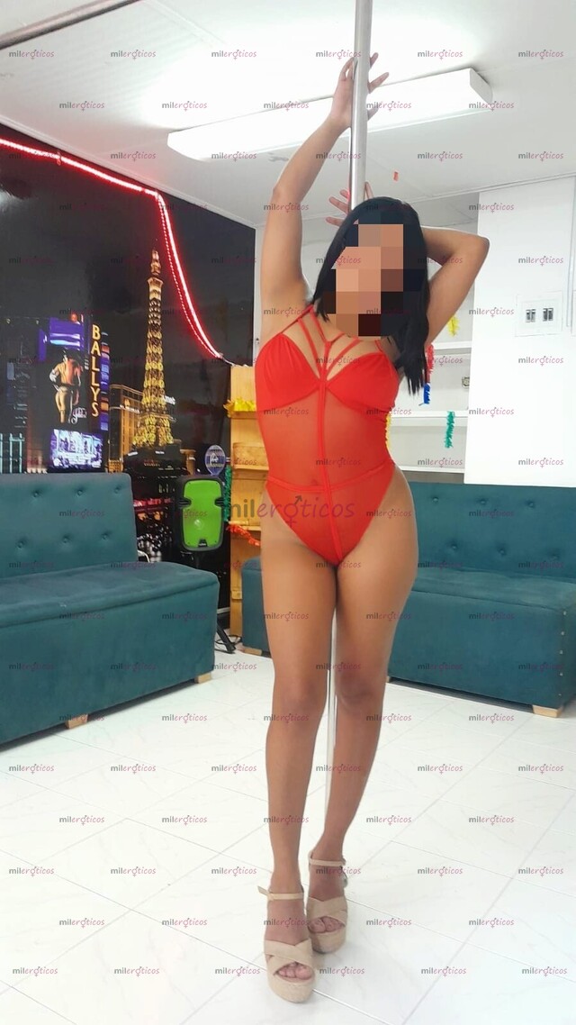 FOTOS DE HERMOSA FLAQUITA DE 20 AÑITOS VAGINA JUGOSITA, POR PRIMERA VEZ DE SCORT SOY LIZ