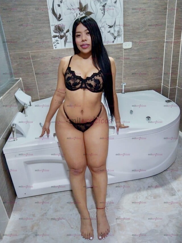 FOTOS DE POR PRIMERA VEZ $$ BOMBONCITO PAISITA DIOSA DEL ORAL$$LA MEJOR MAMADA SIN AFANES