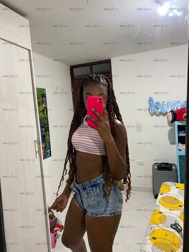 FOTOS DE CHICA NUEVA AQUÍ MORENA JOVEN SEXY COMPLACIENTE