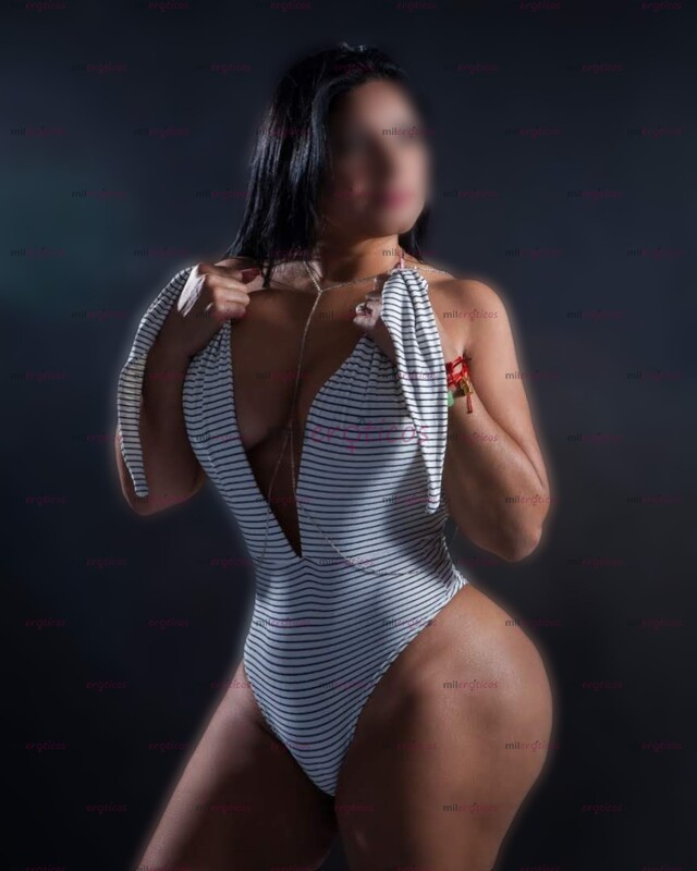 FOTOS DE HOLA SOY ASHLEY VETERANA MORENA ESBELTA CON CURVAS PRONUNCIADAS