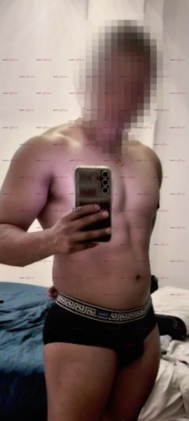 FOTOS DE JOVEN PROFESIONISTA, PASIVO SUMISO, BUEN PORTE, SEXO O COMPAÑIA.