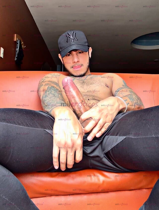 FOTOS DE NIÑO FIT CON GANAS DE EXPERIMENTAR SU SEXUALIDAD AL MÁXIMO