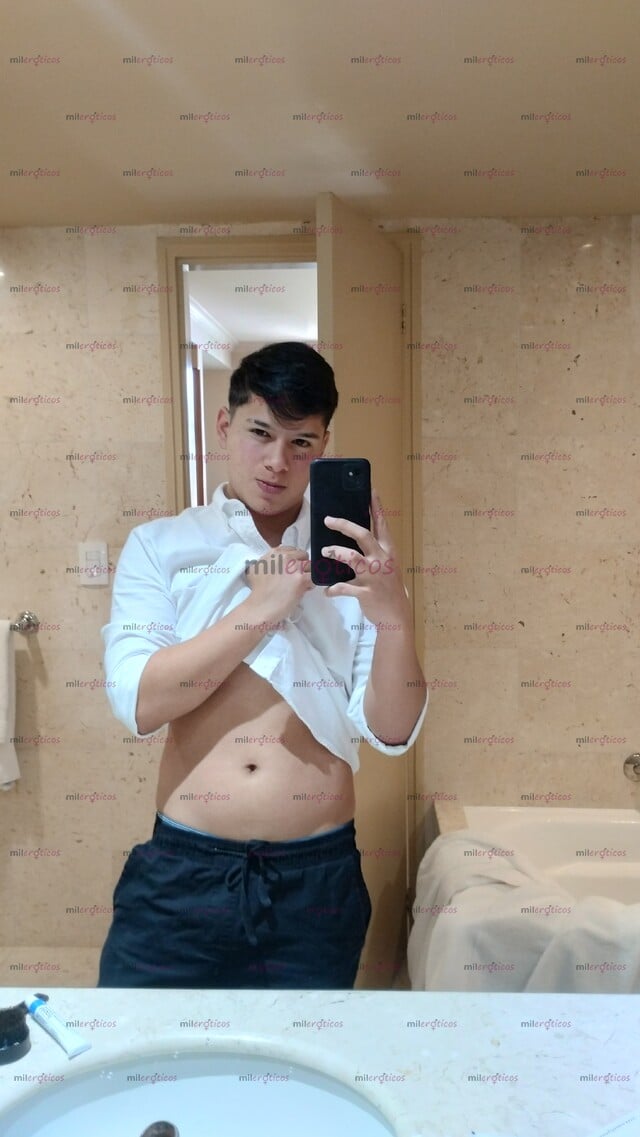 FOTOS DE UNIVERSITARIO DISCRETO DISPONIBLE VERSÁTIL LECHERO GANOSO 3106166166