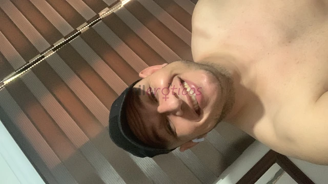 Soy complaciente puedo complacerte de muchas formas solo escribeme y puedo complacerte mucho busco tambien alguien que me quiera y me consienta mucho...