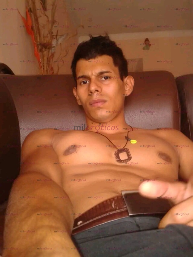 FOTOS DE CALEÑO UNIVERSITARIO NUEVO EN EL MEDIO 100% REAL,