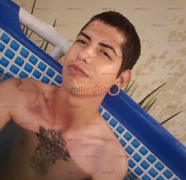 FOTOS DE TATUADO VERGON NO GAY NI TRANS!!! 23 CM SACÓ LECHE