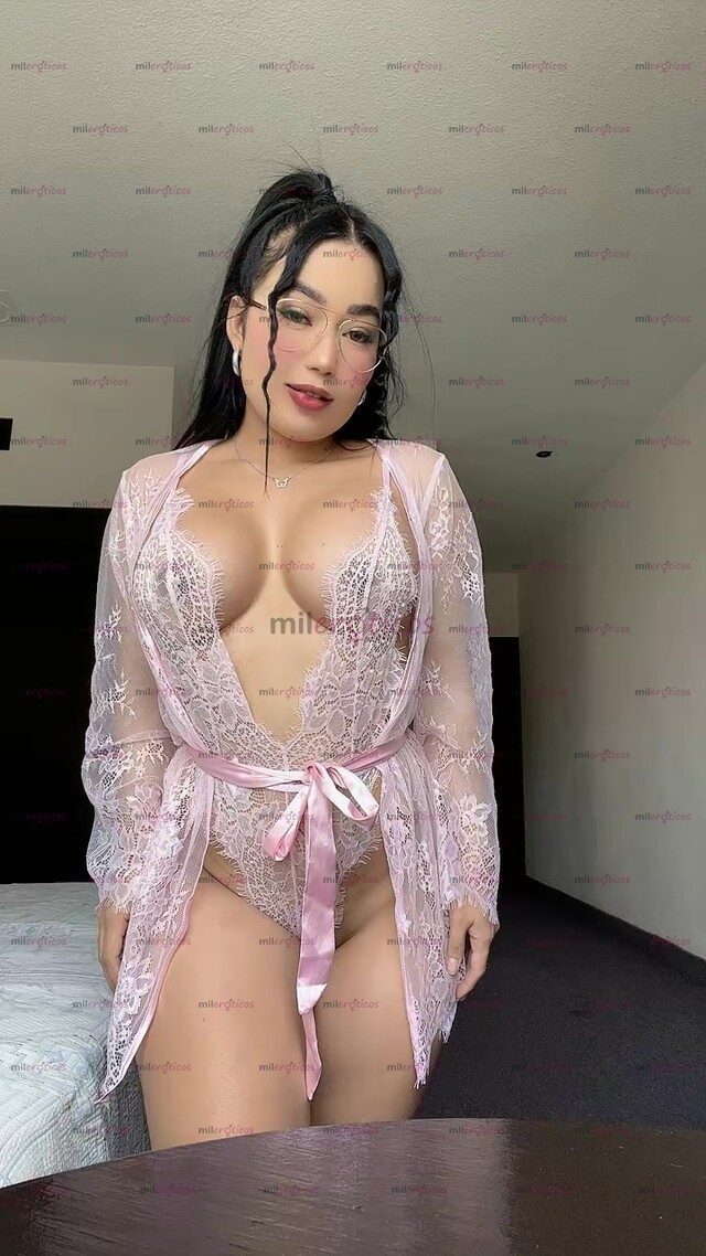 FOTOS DE PELI NEGRA RECIÉN LLEGADA A TÚ PAÍS BAJITA NALGONA