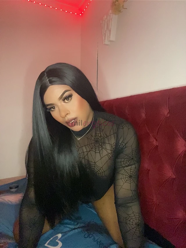 Soy una linda morena que estoy dispuesta a cumplir tu deceos y soy muy exclusiva soy una chica muy aceada el cual pido lo mismo doy buen trato soy car...