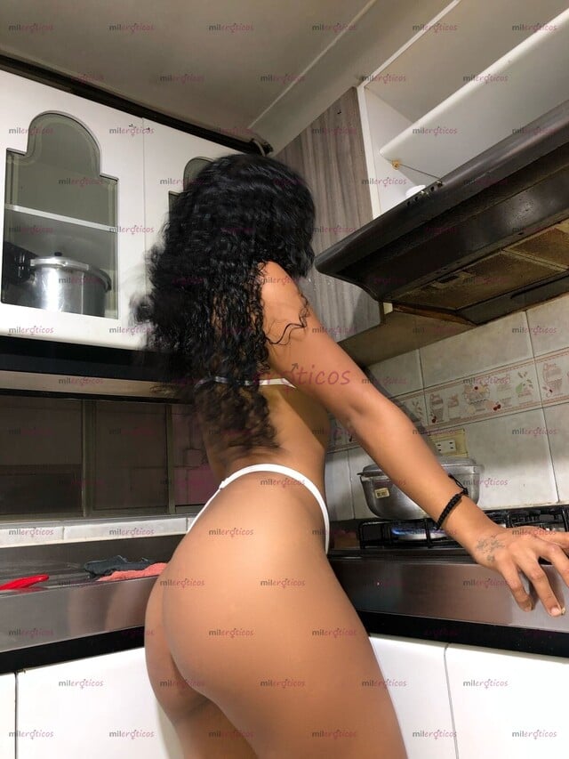 FOTOS DE ARDIENTE MELLISA ADICTA AL SEXO Y AL ORAL BIEN RICO TE ESPERO