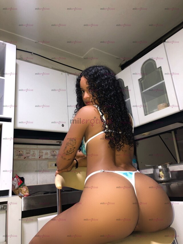 FOTOS DE ARDIENTE MELLISA ADICTA AL SEXO Y AL ORAL BIEN RICO TE ESPERO