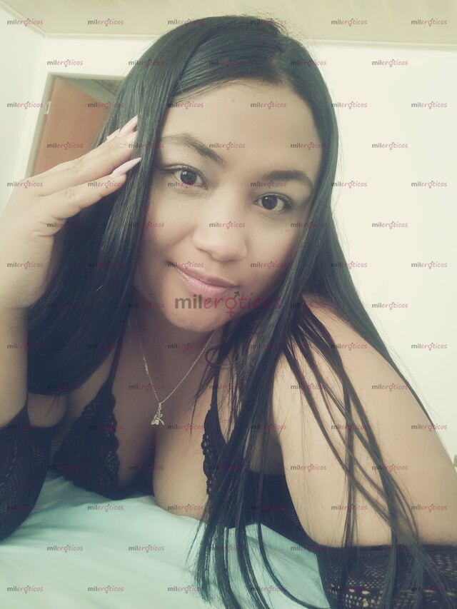 FOTOS DE LUNA DELICIOSA MORENA, VEN A DARME TU LECHITA CALIENTE