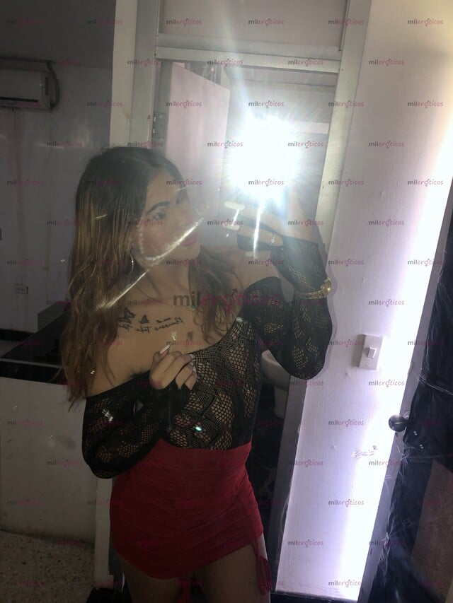 FOTOS DE CHICA DIRTY CALIENTE Y COMPLACIENTE ME ENCANTA JUGAR EN LA CAMA