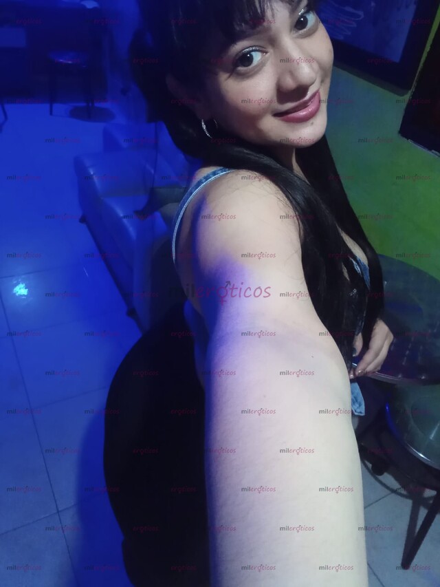 FOTOS DE CULO GIGANTE ROSTRO HERMOSO SÚPER COMPLACIENTE