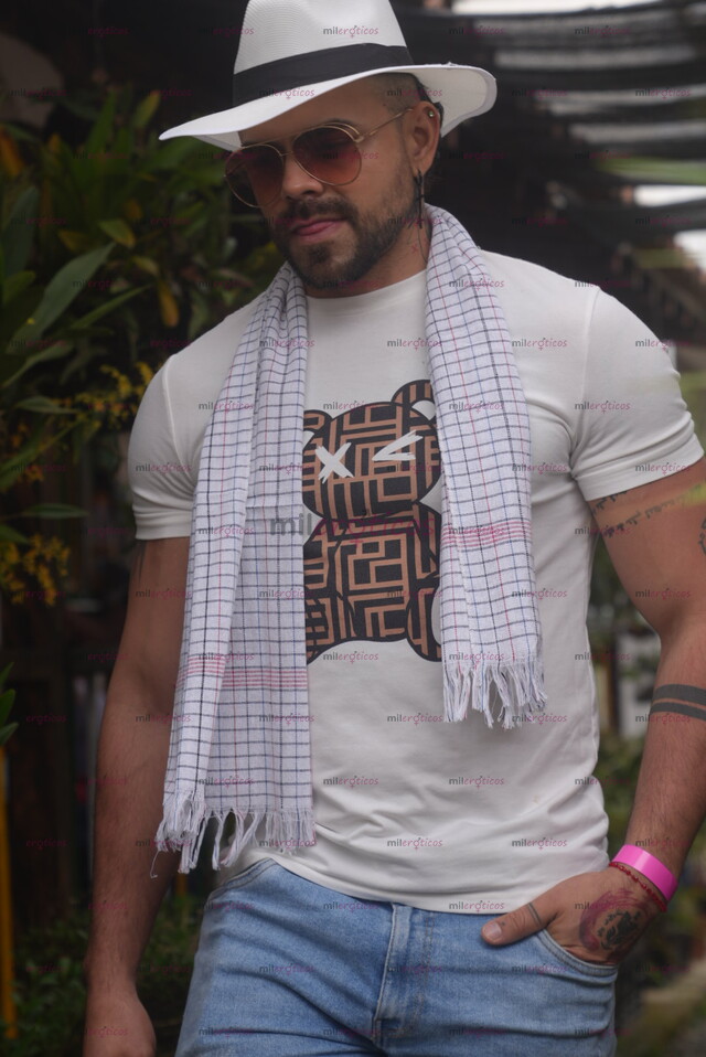 FOTOS DE DANILO LASSO DIVERSIÓN EXTREMA MASCULINIDAD Y PODER!