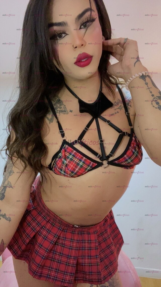 FOTOS DE JOVENCITA SEXY CON GANAS DE QUE LA CASTIGUEN CON UNA VERGA GRANDE Y JUGOSA XXX