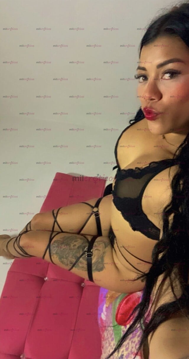 FOTOS DE ROXANA DESCOMPLICADA... HERMOSA CHICA DESCOMPLICADA Y MUY Y COMPLACIENTE LLAMAME