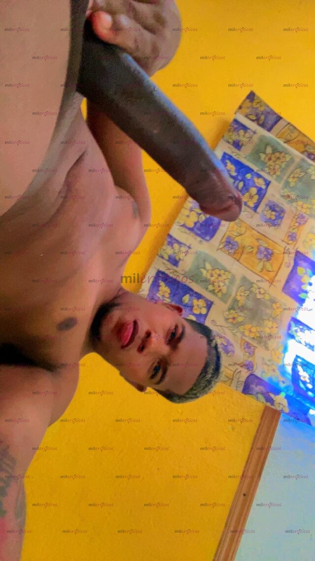 FOTOS DE XXL 22 CM VENEZOLANO MORENO FOGOSO Y CARGADO DE PASIÓN HOLA, ME LLAMO WILVER,
