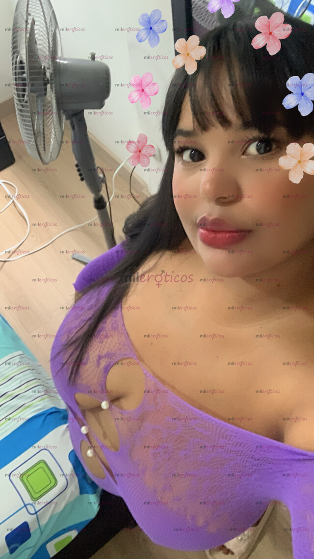 FOTOS DE TU GORDITA APRETADITA CON CULO GRANDOTES DISPONIBLES PARA TI AMOR $