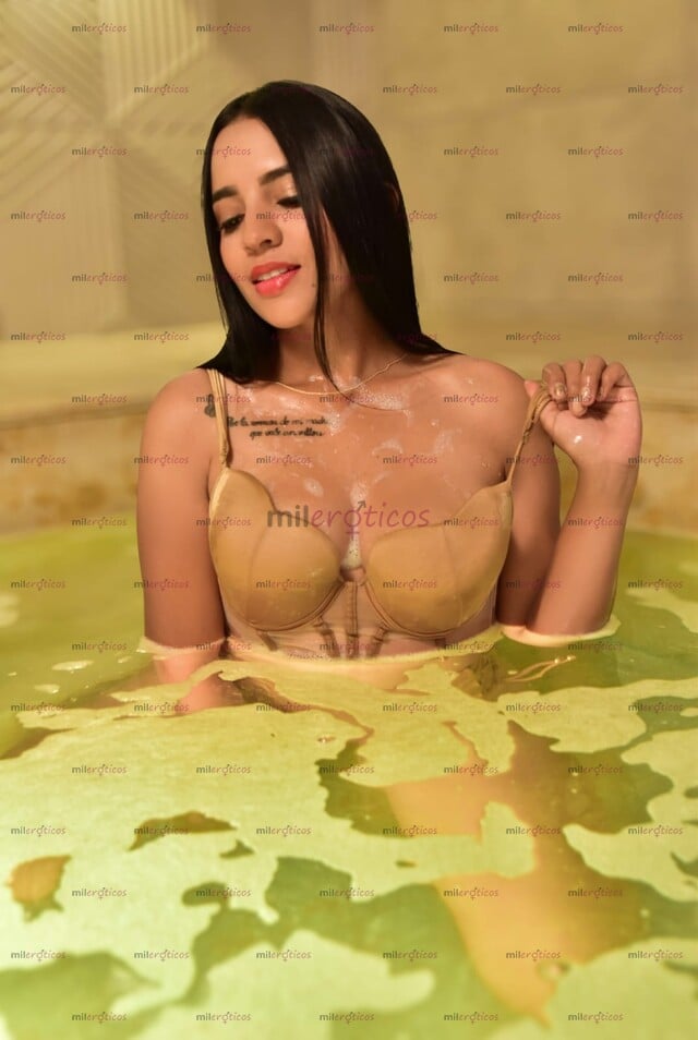 FOTOS DE RICA Y DELICIOSA MORENA DISPUESTA A COMPLACERTE EN LO QUE QUIERAS