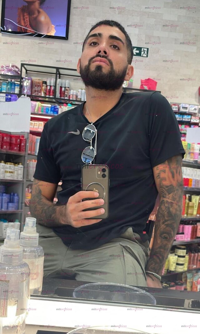 FOTOS DE VATO DOTADO VERGON ACTIVO PELUDO MACHO DOMINANTE