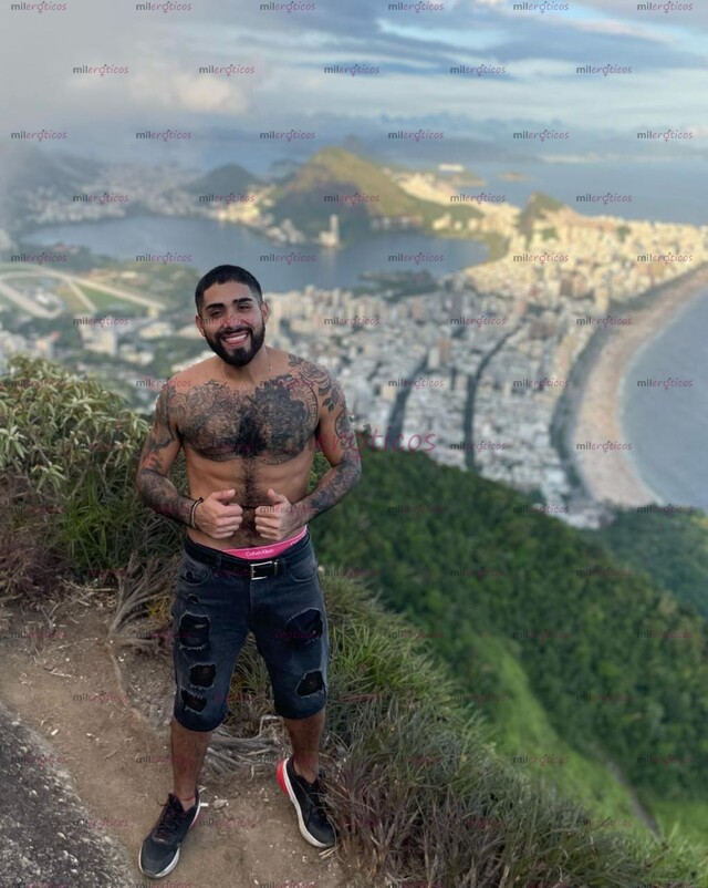 FOTOS DE VATO DOTADO VERGON ACTIVO PELUDO MACHO DOMINANTE