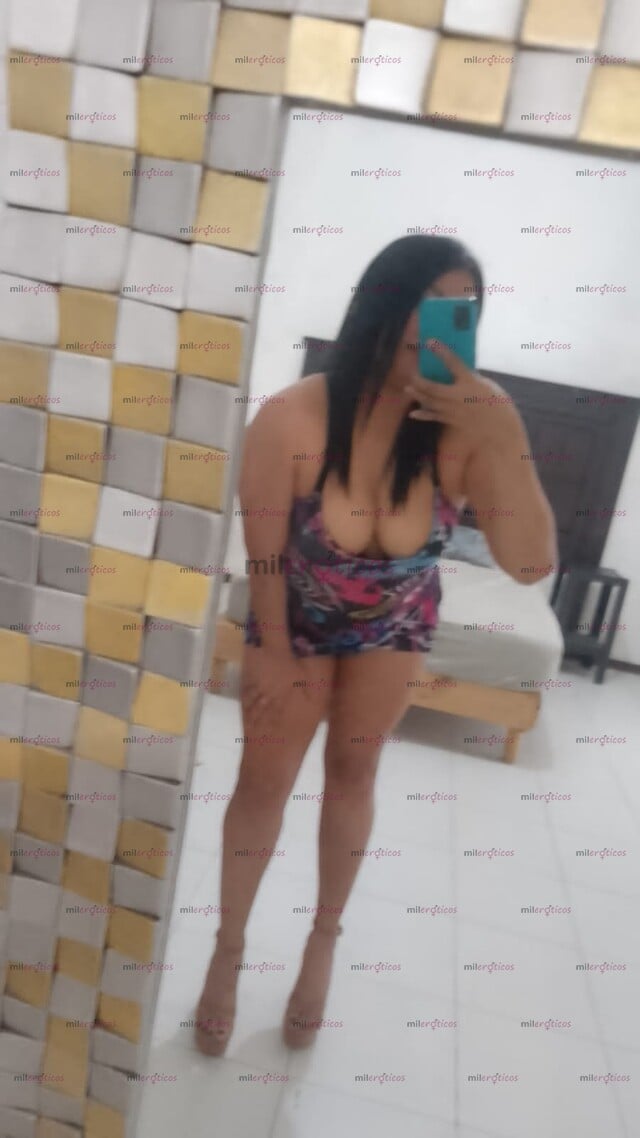 FOTOS DE HOLA MIS AMORES SOY VIVIAN UNA CHICA ATREVIDA Y DISPONIBLE PARA TI