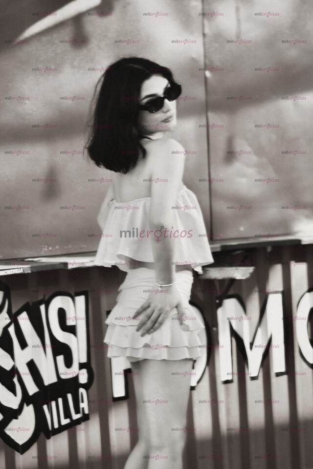 FOTOS DE LA SEÑORITA VALERIA JOVENCITA CARIÑOSA CONTÁCTAME