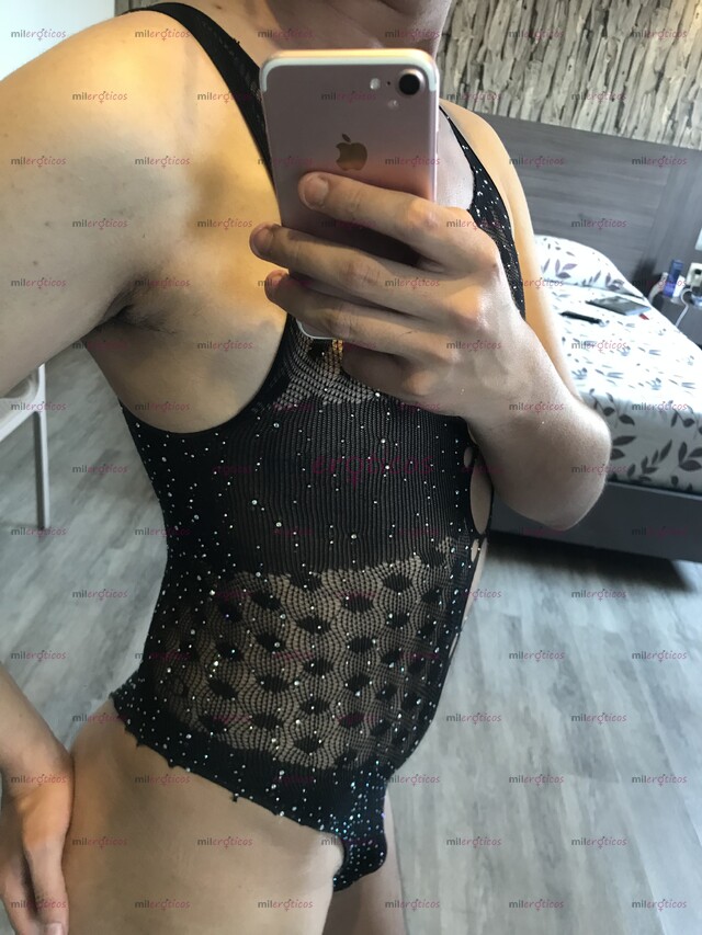 FOTOS DE PASIVO JOVEN DE 19 GOLOSO Y HAMBRIENTO DE VERGA!