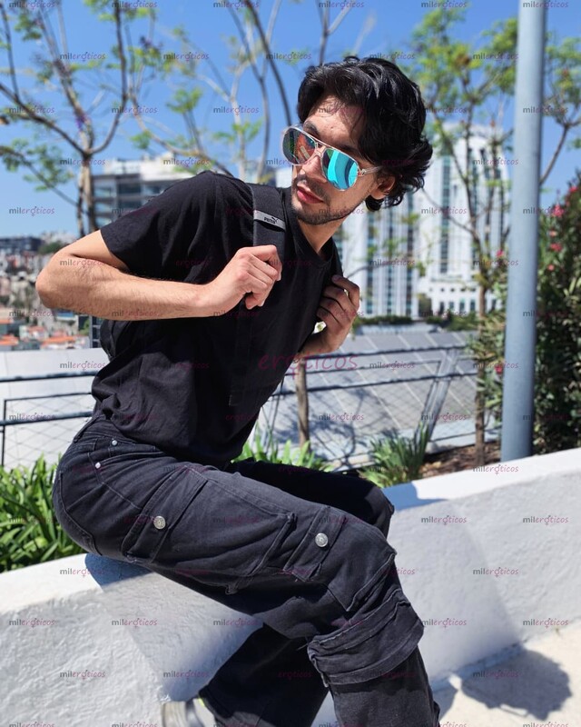 FOTOS DE JOVEN MASAJISTA VENEZOLANO DISPUESTO A DESESTRESARTE
