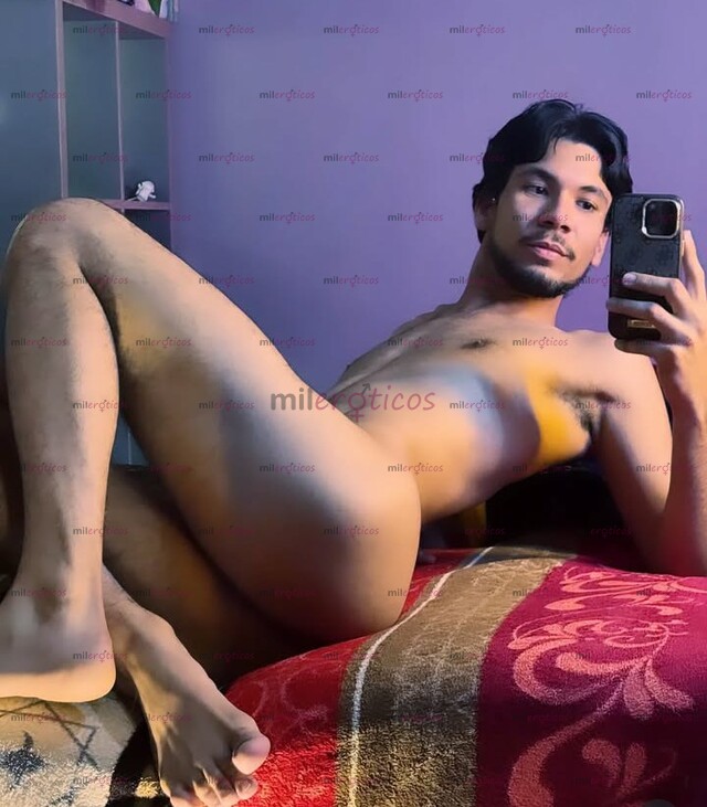 FOTOS DE JOVEN MASAJISTA VENEZOLANO DISPUESTO A DESESTRESARTE