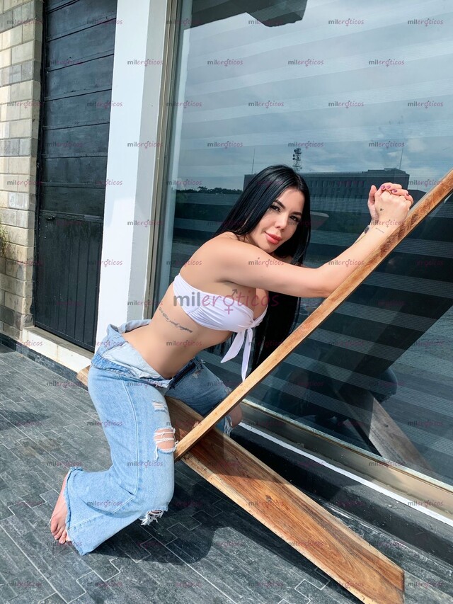 FOTOS DE LINDA MODELO DE NIVEL EJECUTIVO Y ARDIENTE CONÓCEME