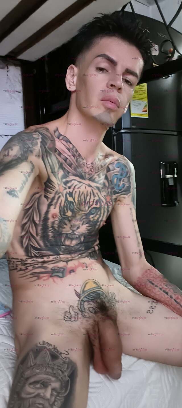 FOTOS DE FLACO VERGON ACTIVO BLANCO TATUADO ARRECHO SEXUAL