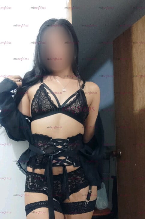 FOTOS DE ESMERALDA UNA HERMOSA CHICA DESCOMPLICADA Y ARDIENTE