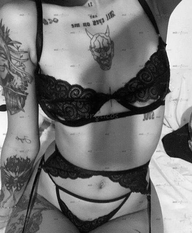FOTOS DE PAISA ADICTA AL SEXO ANAL DURO DISPUESTA A COMPLACER EN TODO