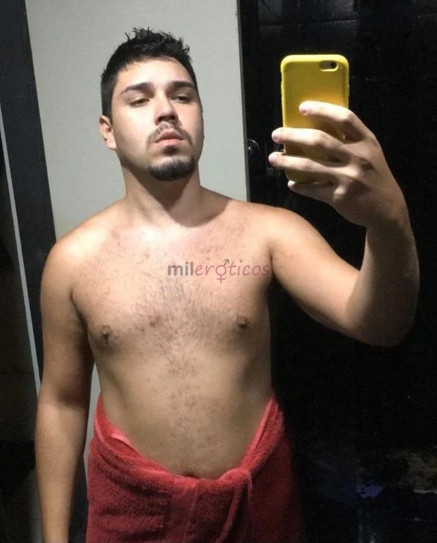 Ola sejam bem vindos ao meu perfil me chamo samuel tenho 24 anos 1 81 m de altura corpo padrao sou branco tenho cabelos pretos trabalho com massagens...