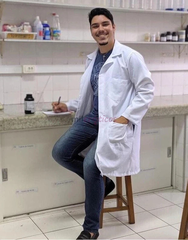 Ola sejam bem vindos ao meu perfil me chamo samuel tenho 24 anos 1 81 m de altura corpo padrao sou branco tenho cabelos pretos trabalho com massagens...