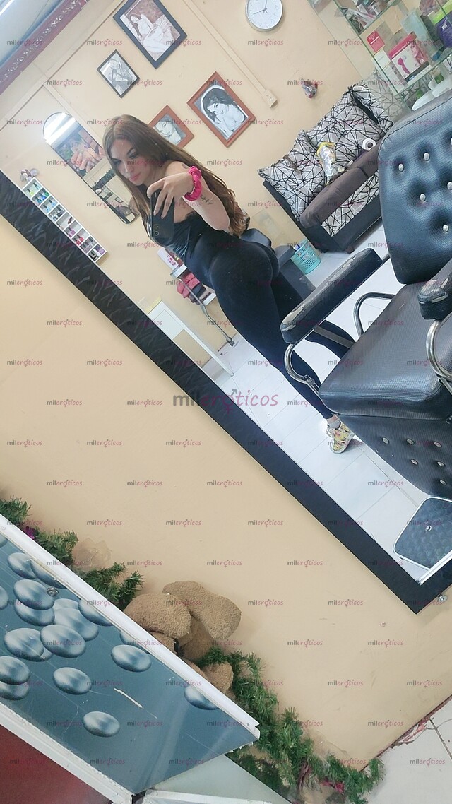 FOTOS DE LAYLA TU NIÑA FEMENINA TIERNA COMPLACIENTE