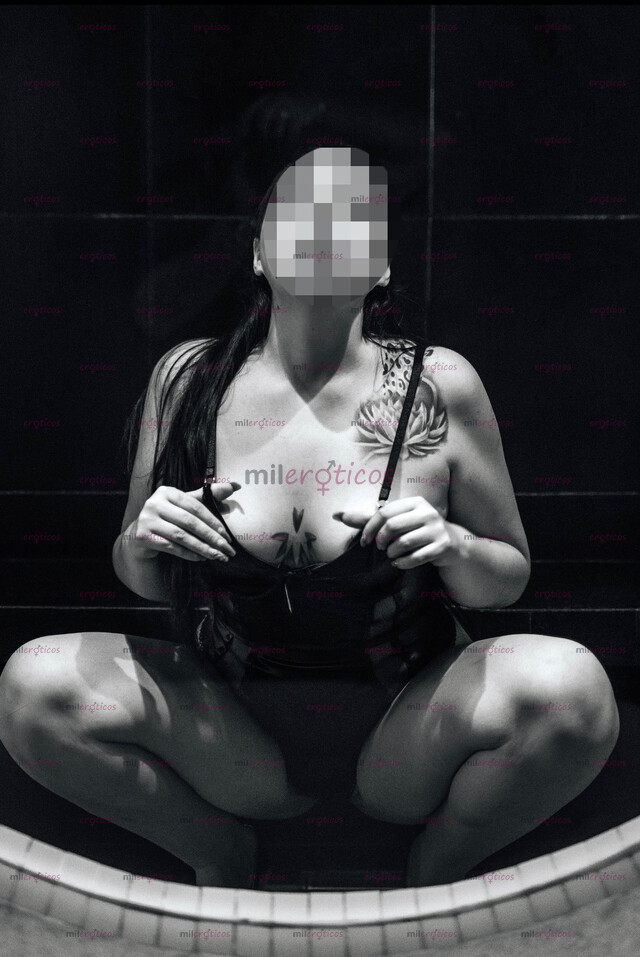 FOTOS DE JADE HERMOSA CURVY NALGONA PIEL BLANQUITA, TENGO LUGAR AMOR